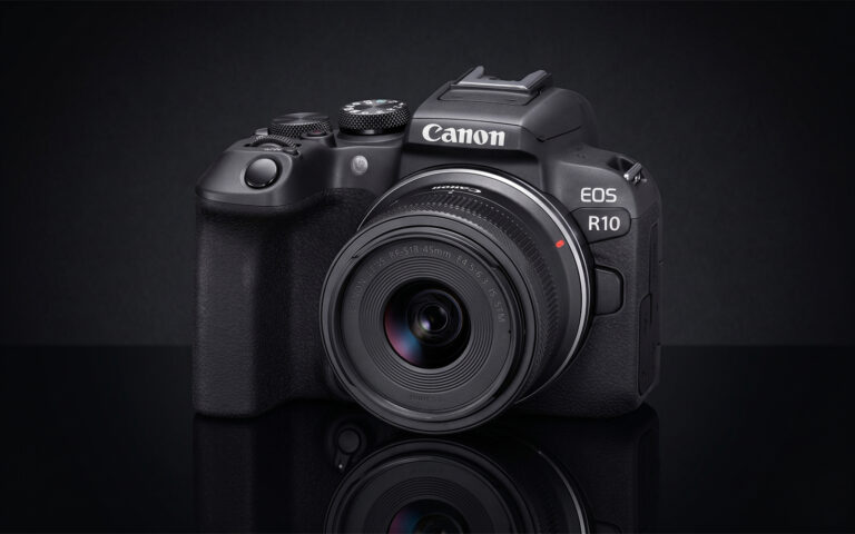 Canon Refurbished EOS R10 Kit Drops to $649 – Limited Stock