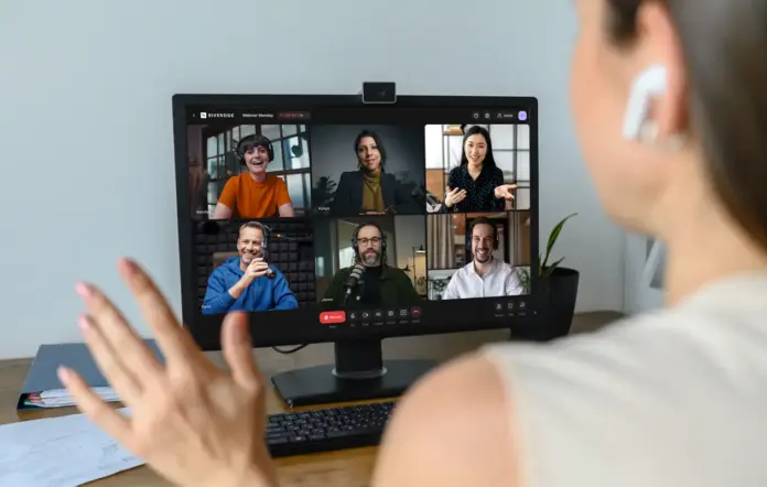 Top 10 Free & Paid WebinarJam Alternatives 2026 - Riverside