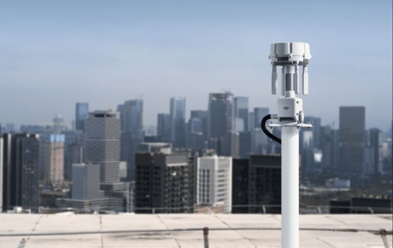 DJI O4 Ground Station Enhances Drone Signal Reliability - DroneDJ