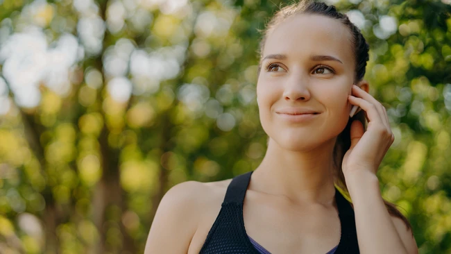 VueBuds Turn Sony Earbuds into Tiny Cameras for Creators - Fstoppers