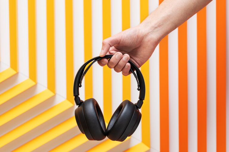 SteelSeries Arctis Nova Pro Wireless Headset Drops Over $100