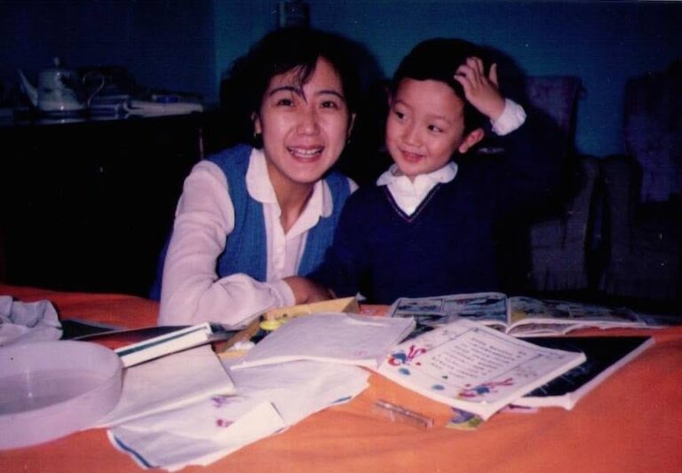 Creator Uses AI to Aid Mom’s Battle Against Breast Cancer