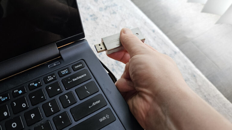 Format USB Drives on Windows: Creator’s Essential Guide