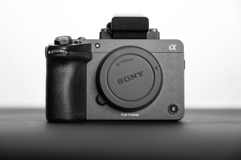 Sony FX5 Brings Pro-Grade Autofocus and Sensor Tech to Creators