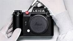 Fujifilm’s Color Science and Retro Design Shine in Competitive Camera Market