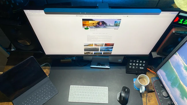 BenQ iScreenBar Mac Review: Elevate Your Creator Workspace Lighting