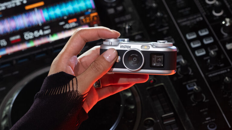 Fujifilm Pal 2 Redesign Takes on Charmera with Retro Style