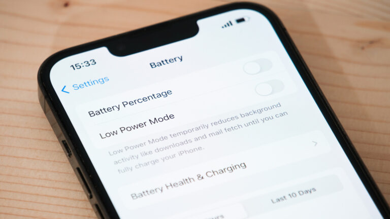 5 Clear Signs Your iPhone Battery Needs Replacement
