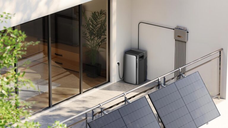 DIY Plug-in Solar Gains Momentum Among US Creators