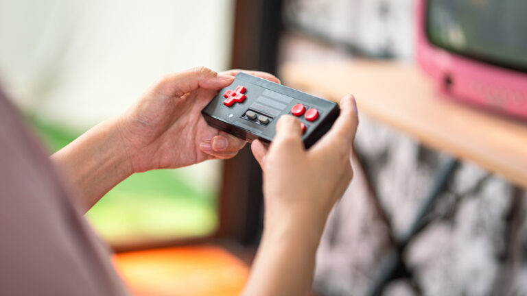 The Surprising History of Wireless Gaming Controllers: From Early Experiments to Modern Play