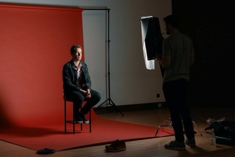 How to Light a Documentary Interview in 30 Minutes: Time-Saving Tips for Creators