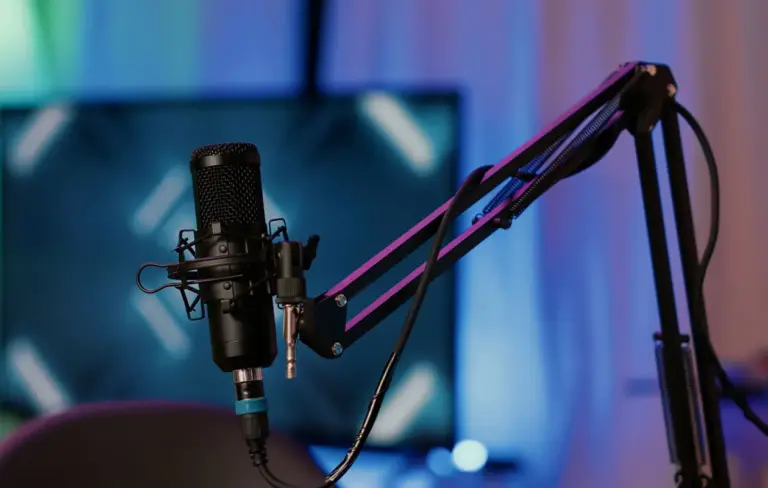 Unlock Audience Growth with These Proven Podcasting Benefits