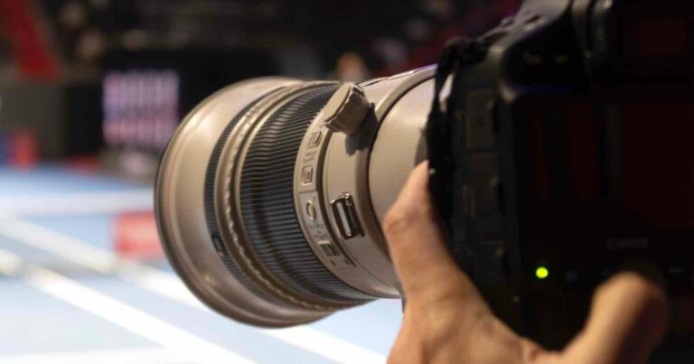 Photographer Wins Defamation Case Against YouTuber Over Youth Wrestling Video Comments