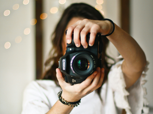 The Ideal Facebook Cover Photo Size in 2026: A Creator’s Guide