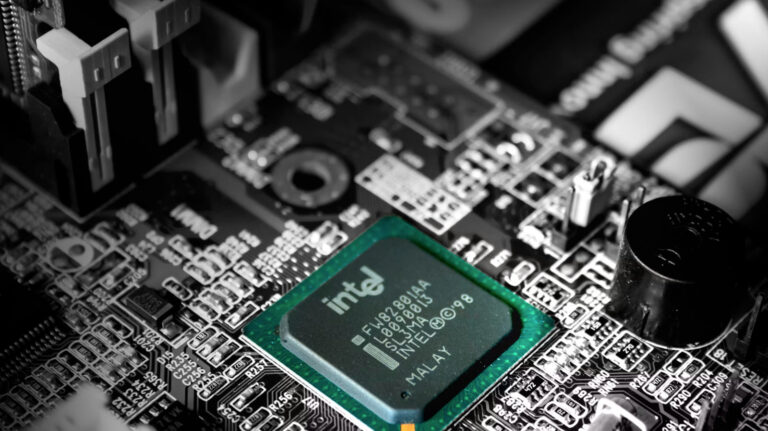Intel May Launch New CPUs for Old Sockets, DDR4 Support