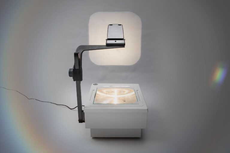 How Overhead Projectors Transformed Classroom Tech for Creators