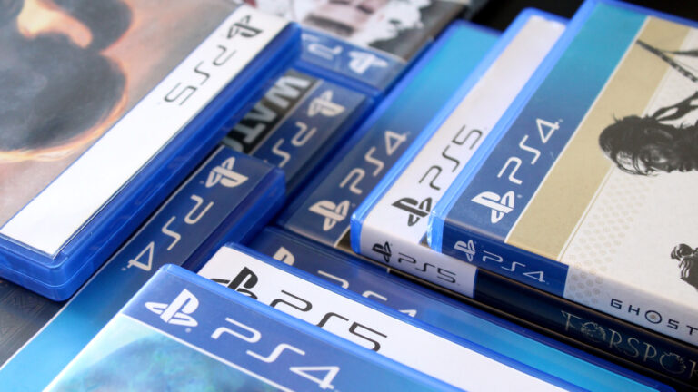 Father of PlayStation Supports Sony’s Physical Disc Strategy