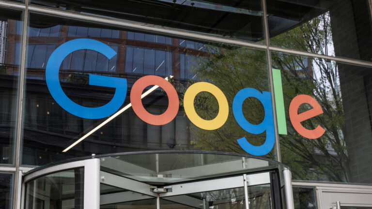 How Adding a New SIM Links All Your Google Accounts on Android