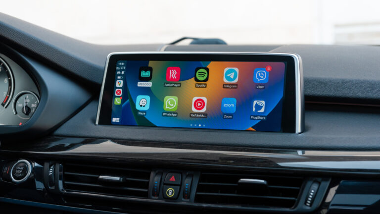 Understanding the Bell Icon in Apple CarPlay’s App Switcher