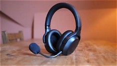 Razer’s Simplest Headset Yet Might Be Its Most Impressive