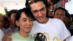 Aung San Suu Kyi’s Son Reveals First Call in 5 Years Focused on Health