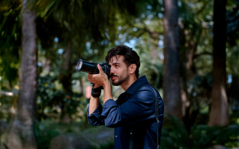 Choosing a Compact Camera for Wildlife Photography in 2026