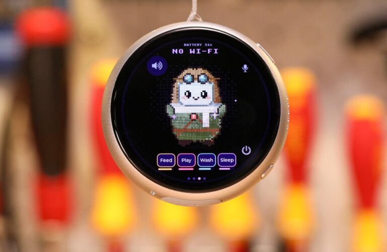 DIY AI Companion Outshines Meta’s Holiday Gadget Launch